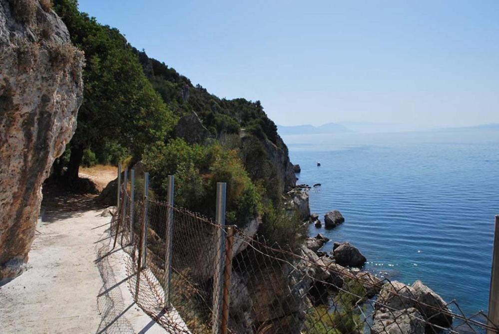 Villa Guliver Slatine Exterior foto